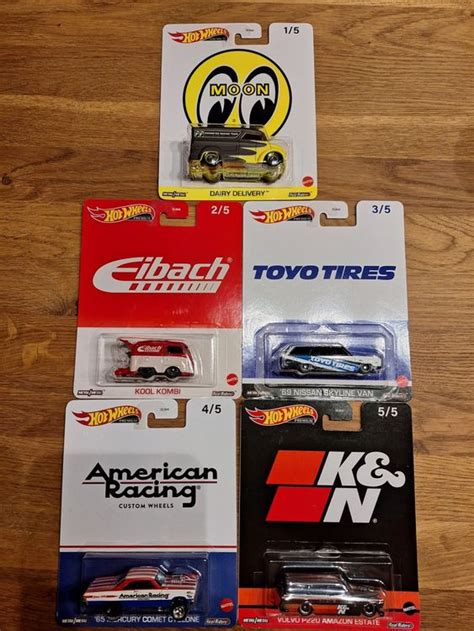 Komplettes Set Hot Wheels Premium Speed Graphics Neu und originalverpackt in Adlikon für