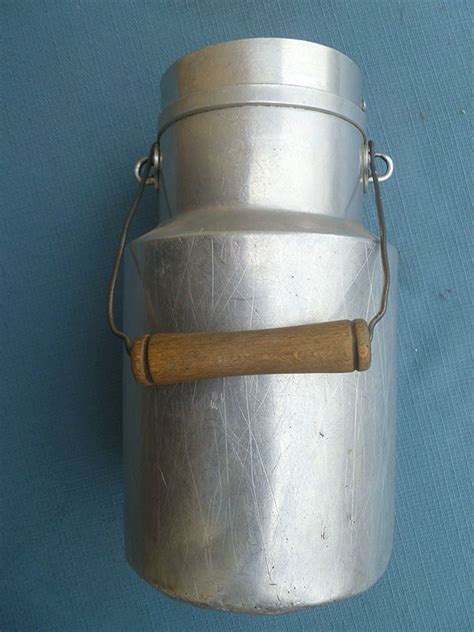 Pot A Lait Bidon Ancien En Aluminium Vintage Luckyfind