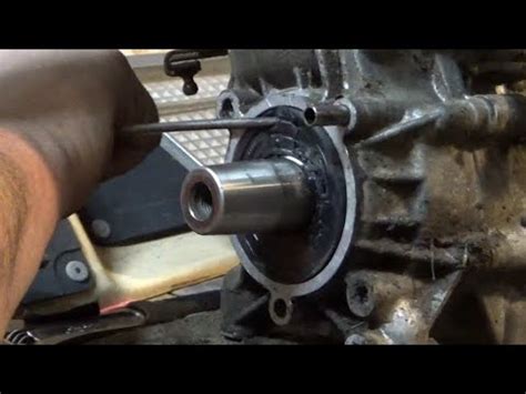 How To Replace G1 Yamaha Crank Seals YouTube