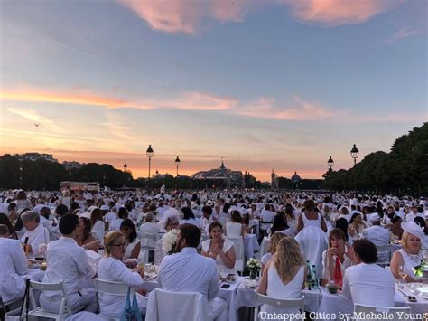 Photos Of The Paris D Ner En Blanc On The Th Anniversary