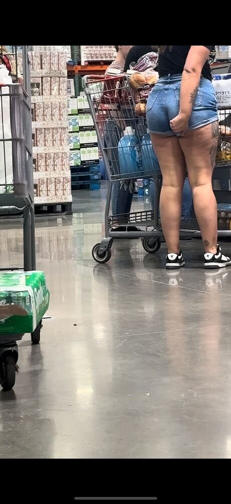 Giant Ass Latina In Denim Short Shorts At Costco Tight Jeans Forum