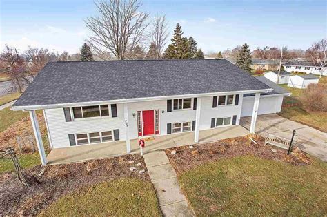 705 3rd St Kewaunee WI 54216 MLS 50195803 Redfin