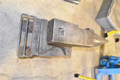 Odd Looking Peter Wright Anvil Anvils Swage Blocks And Mandrels I