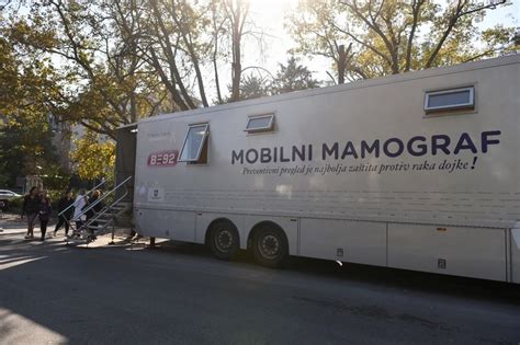 Mobilni Mamograf U Aran Elovcu Pregled Koji Otkriva Rak Dojke Blic