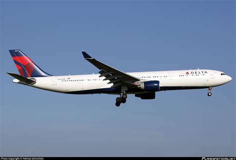 N Nw Delta Air Lines Airbus A Photo By Helmut Schnichels Id