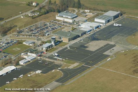 Limoges city and its Airport Bellegarde • Flight Simulator 2020