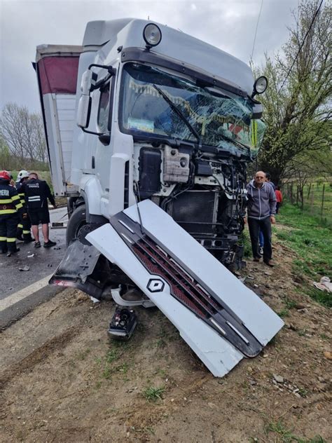 Acum Accident rutier GRAV la Bujoreni Persoane încarcerate Vocea