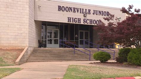 Police investigate assault at Booneville Junior High School