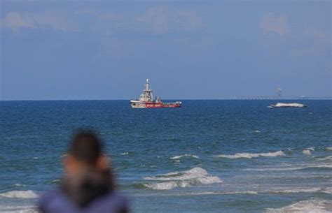 Primele Ajutoare Pentru Gaza Venite De Pe Mare O Nava Cu De Tone