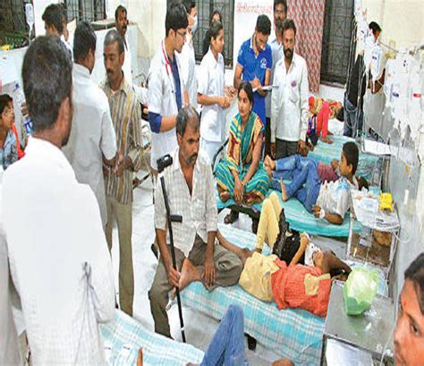 48 Students Poisoined From Nutrition Diet In Solapur सोलापूरमध्ये