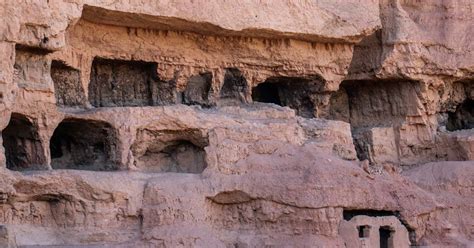 Bamiyan's Ancient Cave Dwellings Shelter Homeless Afghans (Video) | Ancient Origins