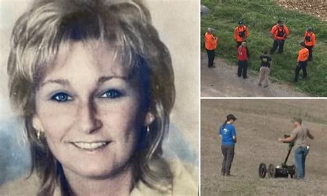 Fbi Authorities Search For Clues On Michigan Property Of Mom Of Four Who Vanished Five Months