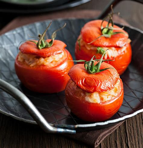 Tomates Farcies Au Riz Et Viande Hachée Méthodes Four Et Poêle