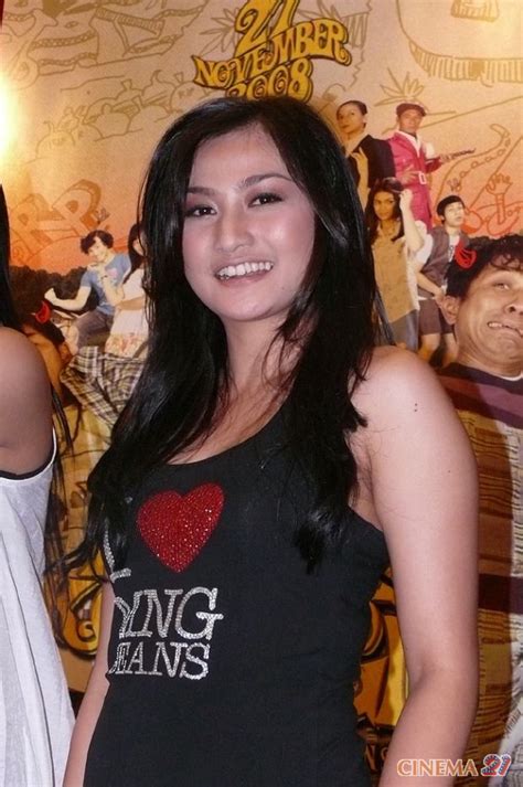 Debby Ayu Seksi Hot Acting In Film Mati Di Ranjang Fhoto Video Artis Indonesia Dan Mancanegara