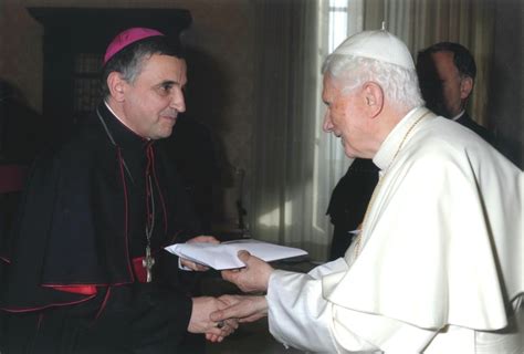 Communiqu De Larchev Que De Rouen Suite Au D C S Du Pape M Rite