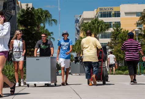 Record Number of USF Students to Live on Campus This Fall