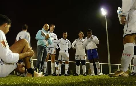 Non Tout Le Monde Ne Refuse Pas De Jouer Contre Le Paris Foot Gay