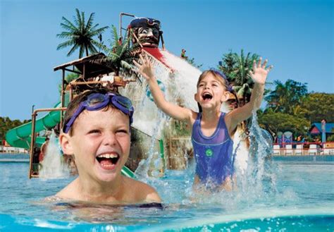 Wet 'n' Wild Water World | Brisbane Holiday Village | Official Site ...