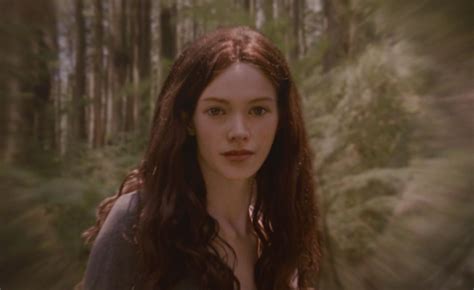 Anyone Know Who Plays Grown Up Renesmee Twilight Renesmee Twilight