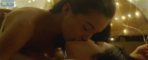 Katie Findlay Nude Pictures Onlyfans Leaks Playboy Photos Sex Scene Uncensored