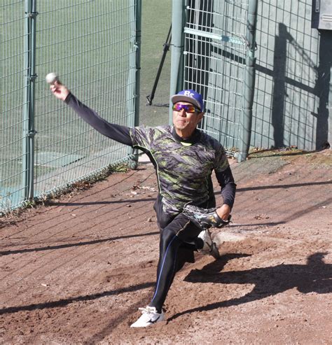 「松坂世代」の久保康友が兵庫入団「自分がしっかりしないといけない」 プロ野球写真ニュース 日刊スポーツ