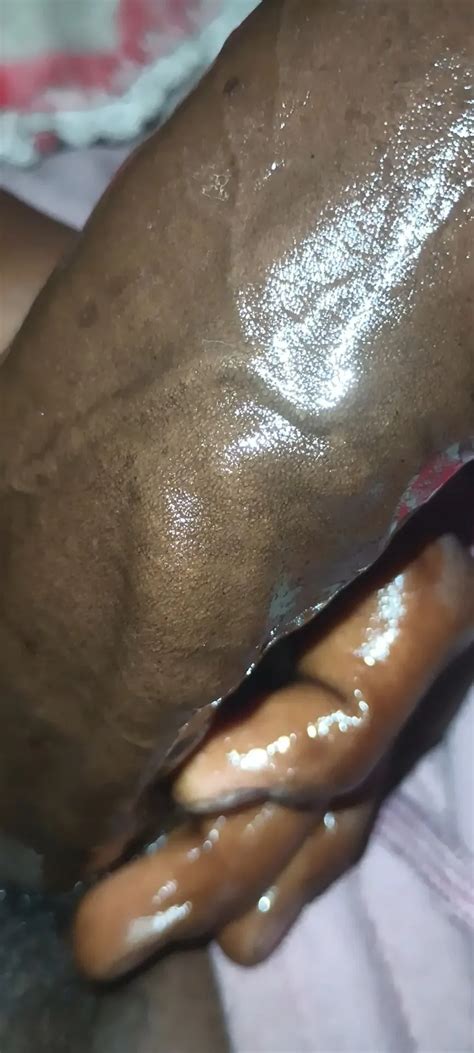 Couch Jerking With Oil Nude Pics XHamster