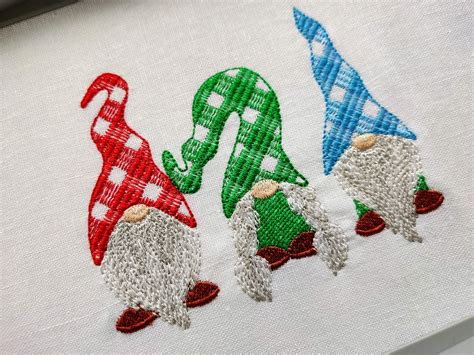 Gingham Triple 3 Gnomes In A Row Merry Christmas Gingham Gnomes Triple