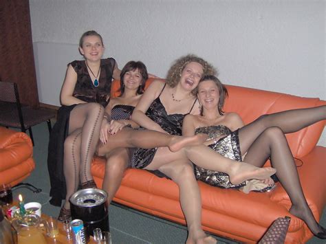 UPSKIRT WIE SIEHT ES DRUNTER AUS 2 Porno Foto S XXX Pics Sex Beelden 272475 PICTOA