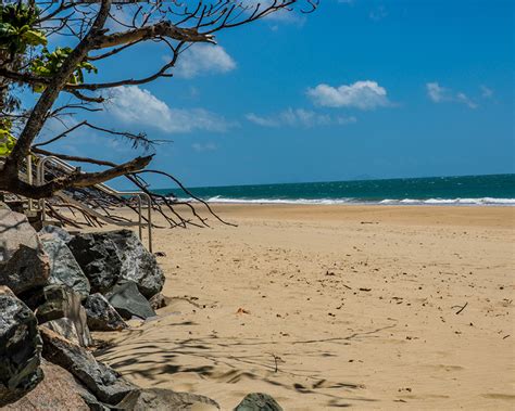 Local Beaches - Mackay Resort Motel