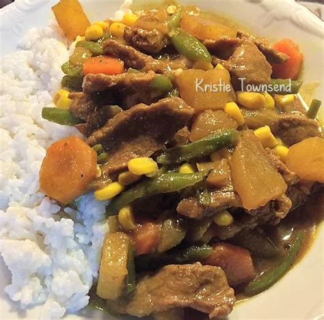 BEEF CURRY WITH COCONUT RICE - Your Recipe Blog