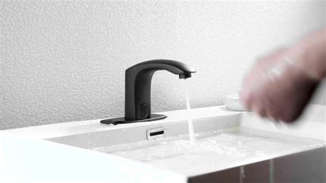 Bwe Automatic Sensor Touchless Bathroom Sink Faucet With Deck Plate In