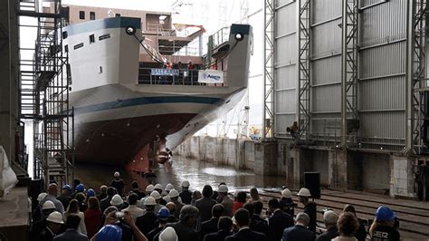 Llega el primer ferry eléctrico con el Cap de Barbaria de Baleària