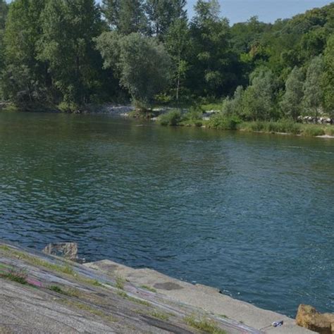 Si Tuffa Per Un Bagno Nelladda Video Muore Annegato Enne Di