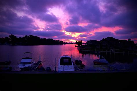 Early sunrise at lake | Sunrise, Lake, Sunset