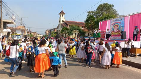 Niños de nivel inicial rinden honor a Santa Rosa de Lima en Morales por