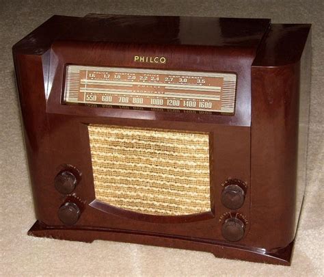 Vintage Philco Model 41 230t Table Radio Bakelite Cabinet 7 Tubes 1941