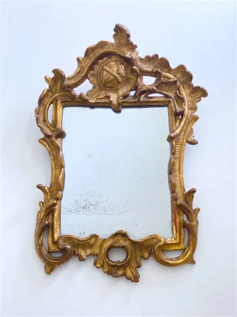 PETIT MIROIR LOUIS XV en Bois doré et sculpté style Rocaille époque