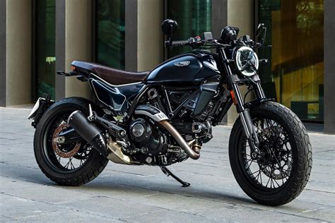 Scramblers reloaded: Ducati’s air-cooled retro 800 range sheds weight and gets tech boost for 2023