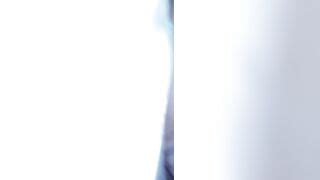 Amica Prova Ad Incularsi Con Un Grosso Dildo AmaPorn