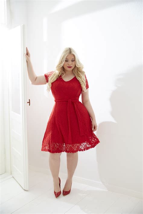 Plus Size Fashion for Women | Plus size kleidung, Modestil, Kleid plus ...