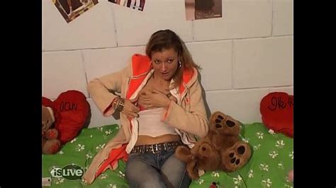 Huisvrouwen Voor Geld Porn Videos LetMeJerk