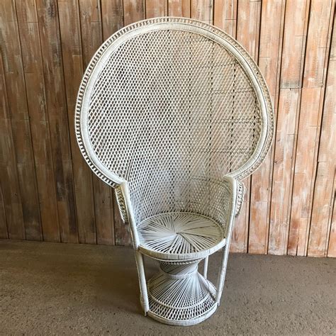 White Peacock Chair Locate To Create