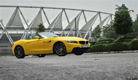 Car & Bike Fanatics: Yellow Matte wrapped BMW Z4