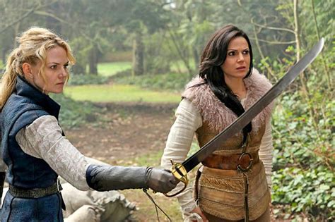 Once Upon A Time Jennifer Morrison Lana Parrilla Praise Emma Regina