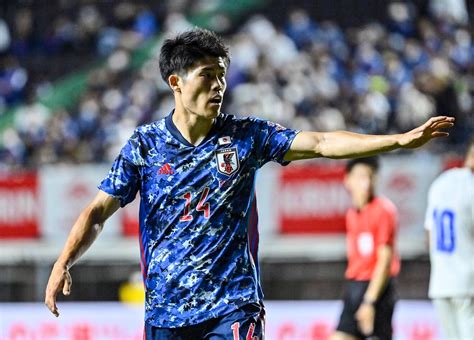 サッカー日本代表、中国戦の背番号が決定！冨安健洋は「16」南野拓実に代わって背番号「10」を背負うのは？ サッカー批評web