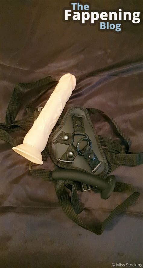 Miss Stocking Nude Leaks Photo 34 TheFappening