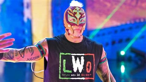 Rey Mysterio Signs New Wwe Deal Wrestling News Wwe News Aew News