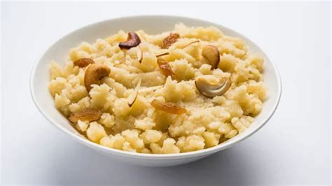 Navratri 2022 special suji halwa recipe: Try this delectable suji halwa ...