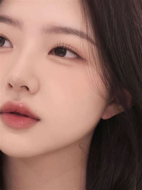 11 Korean Soft Makeup Looks For A Natural Everyday Glow Soft Makeup Looks Subtle Makeup