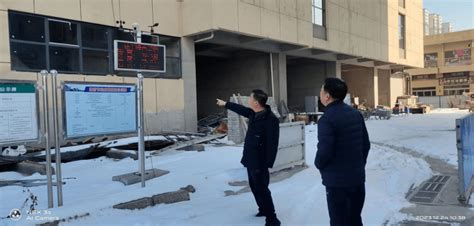 【住建动态】县住建局：多举措开展扬尘治理攻坚战工作进行工地